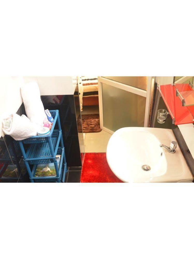 Apartmán Frangipani Dehiwala-Mount Lavinia Exteriér fotografie